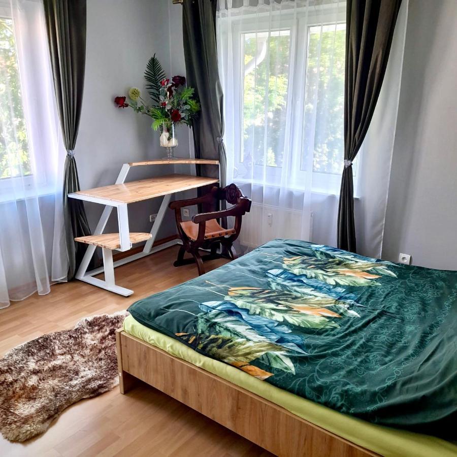 Apartament Deluxe Jelenia Góra Екстериор снимка